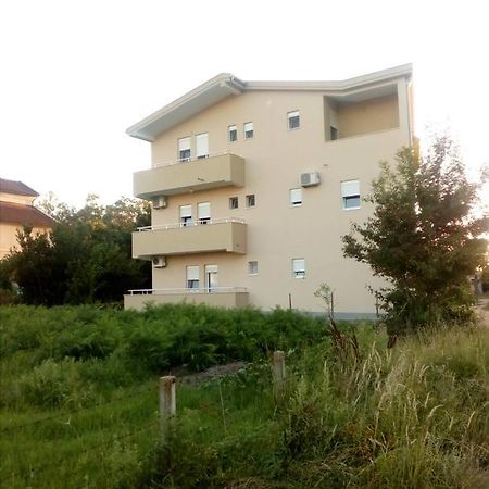 Tufio Apartmani Ulcinj Exteriör bild