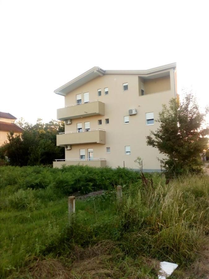 Tufio Apartmani Ulcinj Exteriör bild