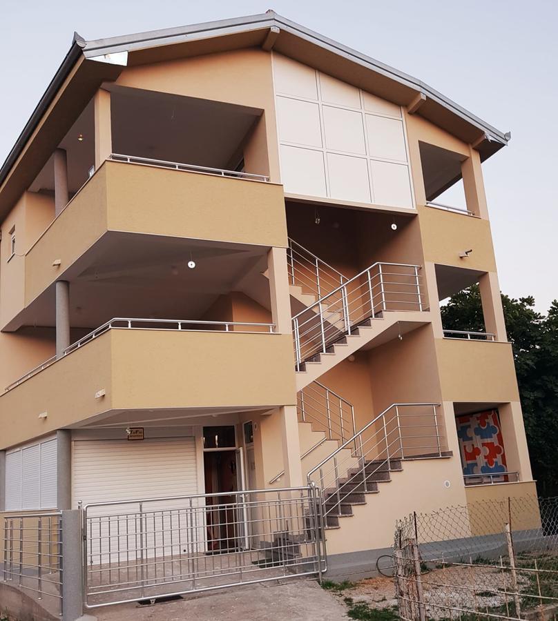 Tufio Apartmani Ulcinj Exteriör bild